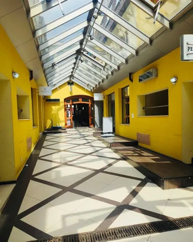 Komerčné priestory na prenájom, Bratislava-Staré Mesto · €750