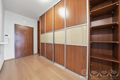 Na predaj 3-izbový byt, 70 m², Bratislava-Ružinov, Tomášikova 3A