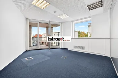 Na prenájom komerčné, 692 m², Bratislava-Ružinov, Plynárenská
