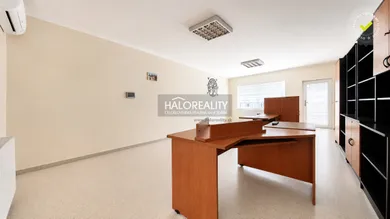 Na prenájom komerčné, 52 m², Nové Zámky