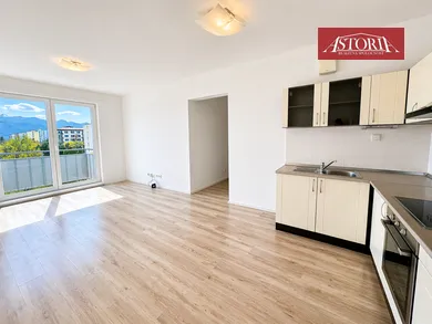 Na prenájom 2-izbový byt, 43 m², Martin, Zvolenská