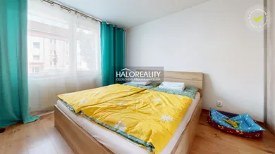 Na predaj 2-izbový byt, 61 m², Žiar nad Hronom
