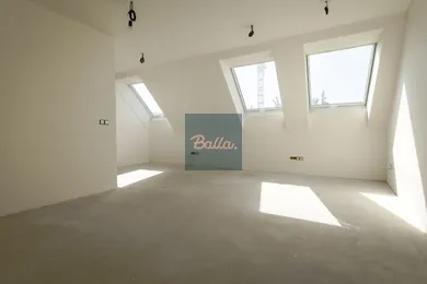 Na predaj 4-izbový byt, 85 m², Trnava, Halenárska