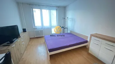 Na prenájom 1-izbový byt, 44 m², Nitra, Párovce