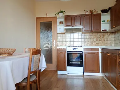 Na predaj 3-izbový byt, 71 m², Košice-Sídlisko KVP, Dénešova