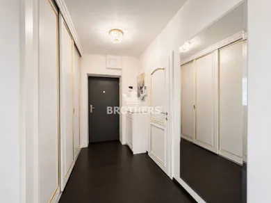Na prenájom 3-izbový byt, 133 m², Bratislava-Staré Mesto, Pionierska