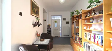 Na predaj 2-izbový dom, 102 m², Hlohovec, Kpt. Nálepku