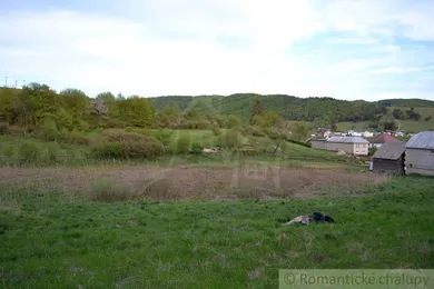 Na predaj pozemok, Brusnica