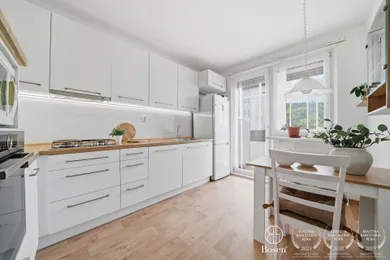 Byty na prenájom 3-izbový, Bratislava-Devínska Nová Ves · €700