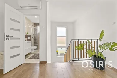Na predaj 6-izbový dom, 330 m², Rovinka, Okružná