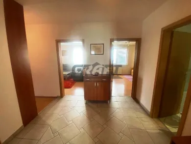 Na prenájom 3-izbový byt, 86 m², Bratislava-Ružinov, Planét