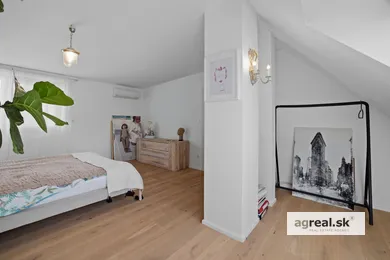 Na predaj 3-izbový byt, Bratislava-Staré Mesto, Palisády