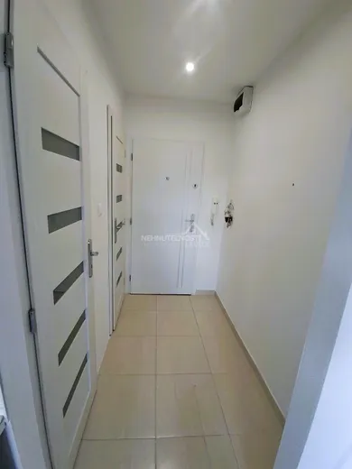 Na predaj 1-izbový byt, 35 m², Pukanec, Záhradná