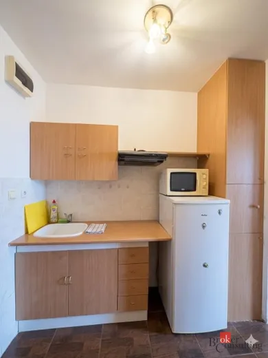Na predaj byt v Bratislava-Vajnory · €93 000 · Čiastočná rekonštrukcia