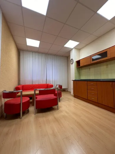 Na prenájom objekt, Bratislava-Petržalka, Kopčianska