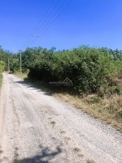 Działki na sprzedaż, Levice · €32 000