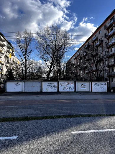 Na prenájom objekt, 18 m², Bratislava-Ružinov, Trenčianska