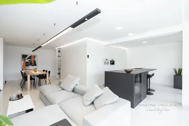 Na predaj 4-izbový byt, 143 m², Banská Bystrica, Profesora Sáru