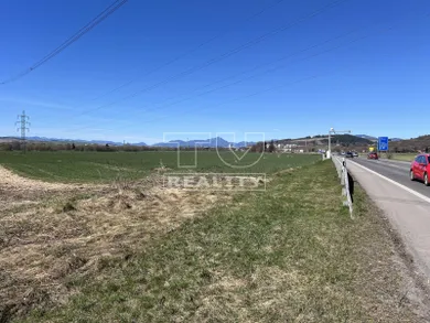 Na predaj pozemok, 136 m², Liptovský Mikuláš
