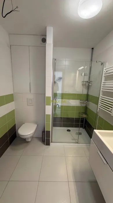 Na predaj 2-izbový byt, 57 m², Bratislava-Vajnory, Roľnícka