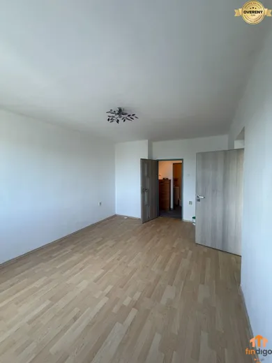 Na prenájom 2-izbový byt, 50 m², Šaľa, Hlavná
