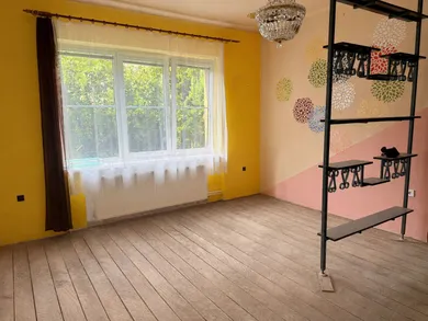 Na predaj 2-izbový byt, 86 m², Žilina, Moyzesova