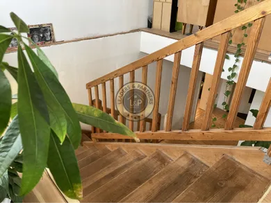 Na predaj 6-izbový dom, 400 m², Bezenye