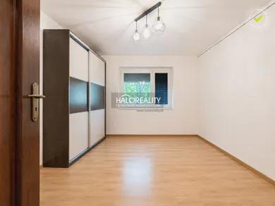Na predaj dom, 90 m², Nesvady