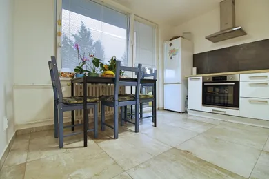 Byty na prenájom 2-izbový, Nitra · €700