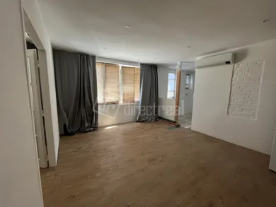 Na predaj 3-izbový byt, 63 m², Lučenec, Partizánska