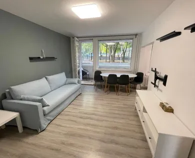Mieszkania na wynajem, 4-pokojowe, Bratislava-Dúbravka · €950