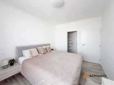 Na predaj 3-izbový byt, 75 m², Bratislava-Petržalka, Žltá