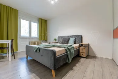 Na prenájom 2-izbový byt, 51 m², Bratislava-Nové Mesto, Sibírska