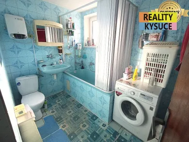 Na predaj 5-izbový dom, 220 m², Turzovka, Závodie