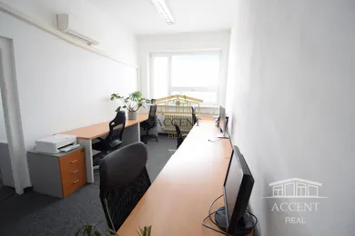 Na prenájom objekt, 38 m², Bratislava-Ružinov, Ivanská cesta