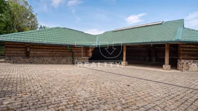 Na predaj objekt, 218 m², Banská Bystrica