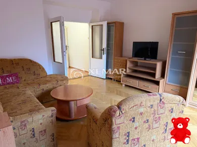 Mieszkania na wynajem, 1-pokojowe, Banská Bystrica · €500