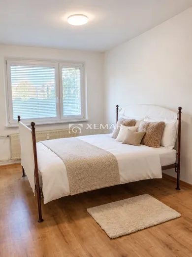 Byty na prenájom 3-izbový, Banská Bystrica · €700