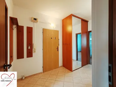 Na prenájom 3-izbový byt, 71 m², Trnava, T. Tekela