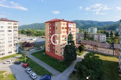 Na predaj 3-izbový byt, 74 m², Revúca, Daxnerova