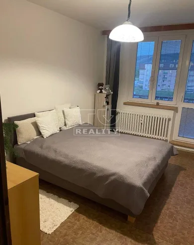 Na predaj 3-izbový byt, 70 m², Michalovce