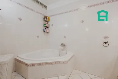 Na predaj 4-izbový byt, 86 m², Trnava, Vajanského