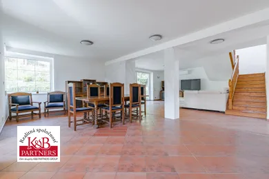 Na prenájom dom, 300 m², Skalka nad Váhom