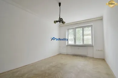 Na predaj 3-izbový byt, 78 m², Zvolen, Námestie Slobody