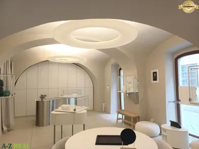 Eladó kereskedelmi ingatlanok, Bratislava-Staré Mesto · €398 000