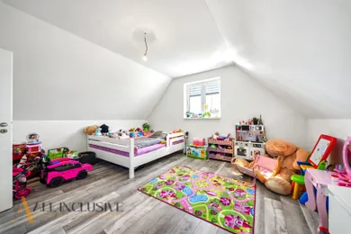 Na predaj 3-izbový dom, 117 m², Trstice