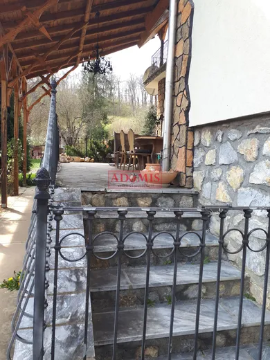 Na predaj dom, 360 m²