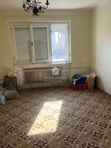 Na predaj dom, 130 m², Padáň, vedlajšia