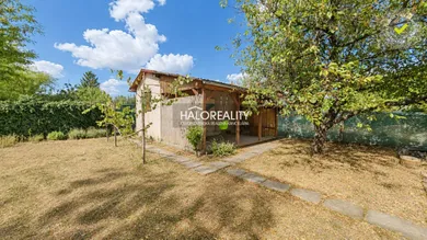 Na predaj rekreačný dom, 30 m², Nesvady