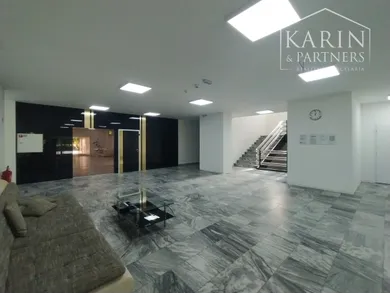Na prenájom komerčné, 86 m², Bratislava-Dúbravka, Polianky